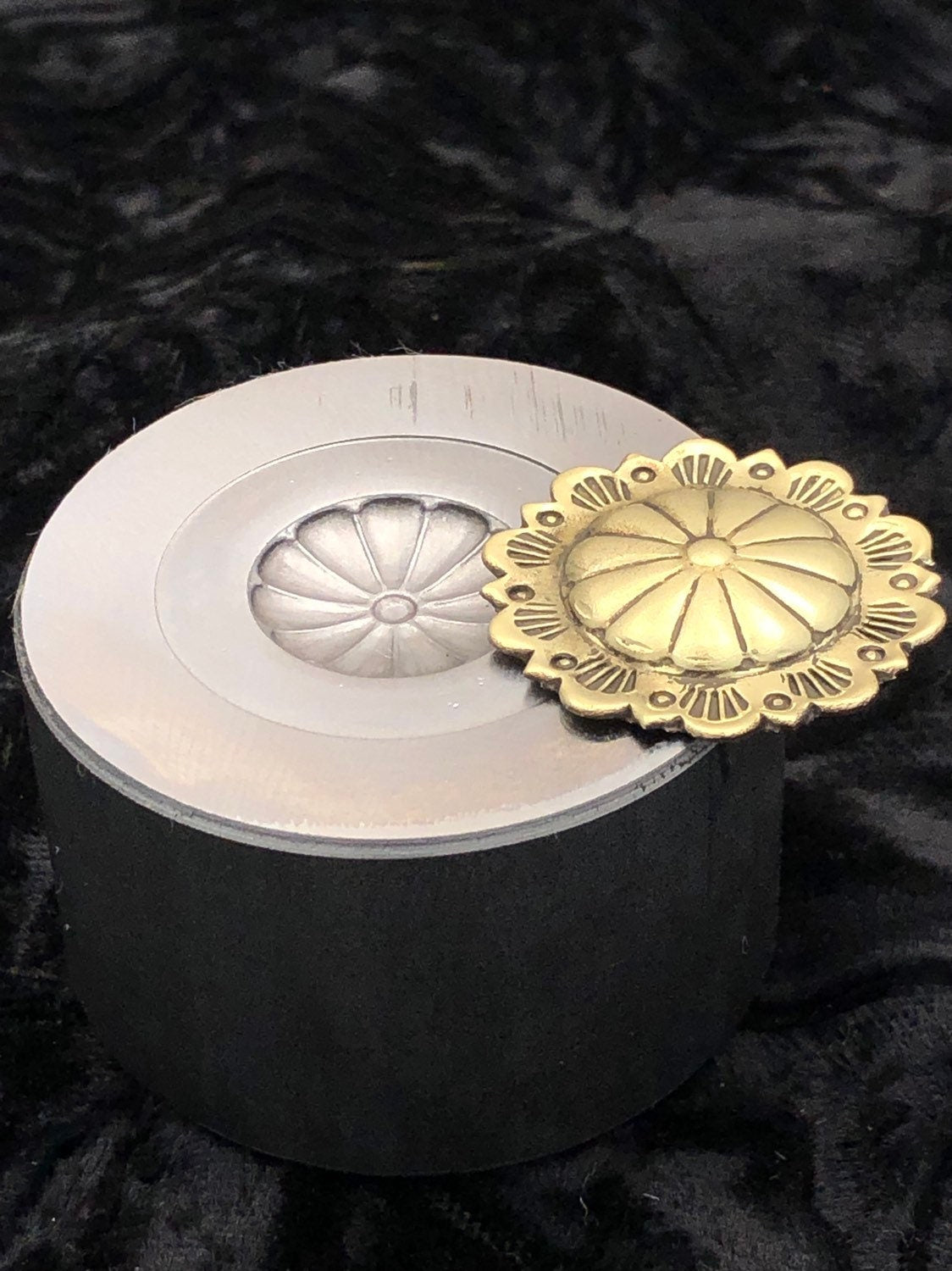 Impression Die - 1" Classic Concho #2