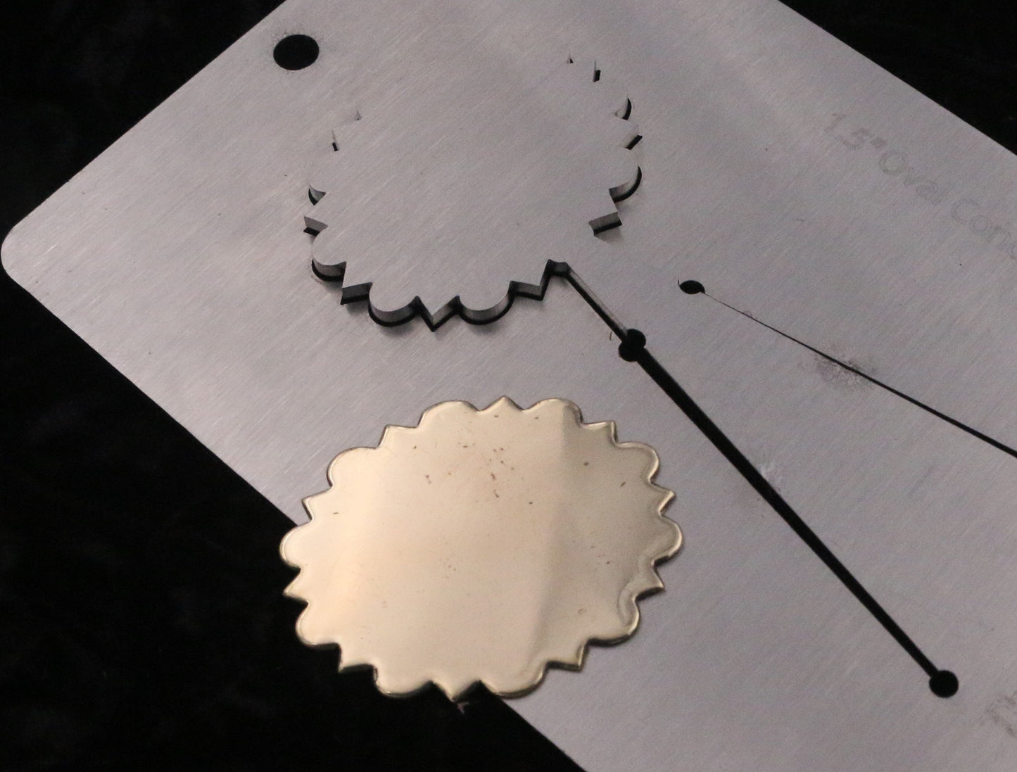 1.5 inch Oval Concho Pancake Die #1