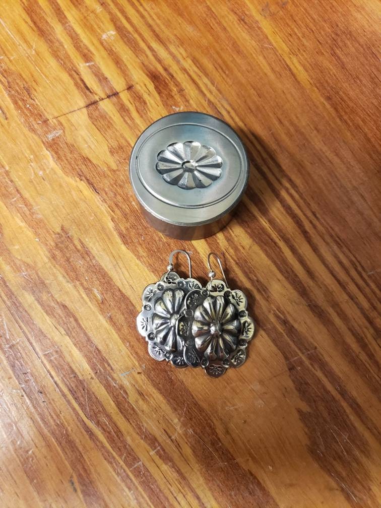1.5 Inch Oval Concho Making Kit