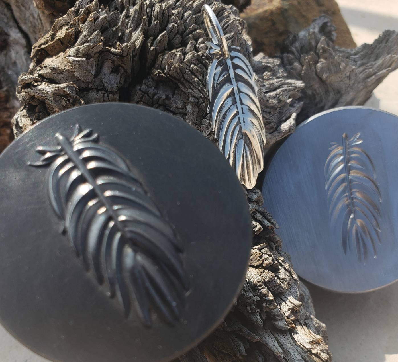Impression Die - Pluma