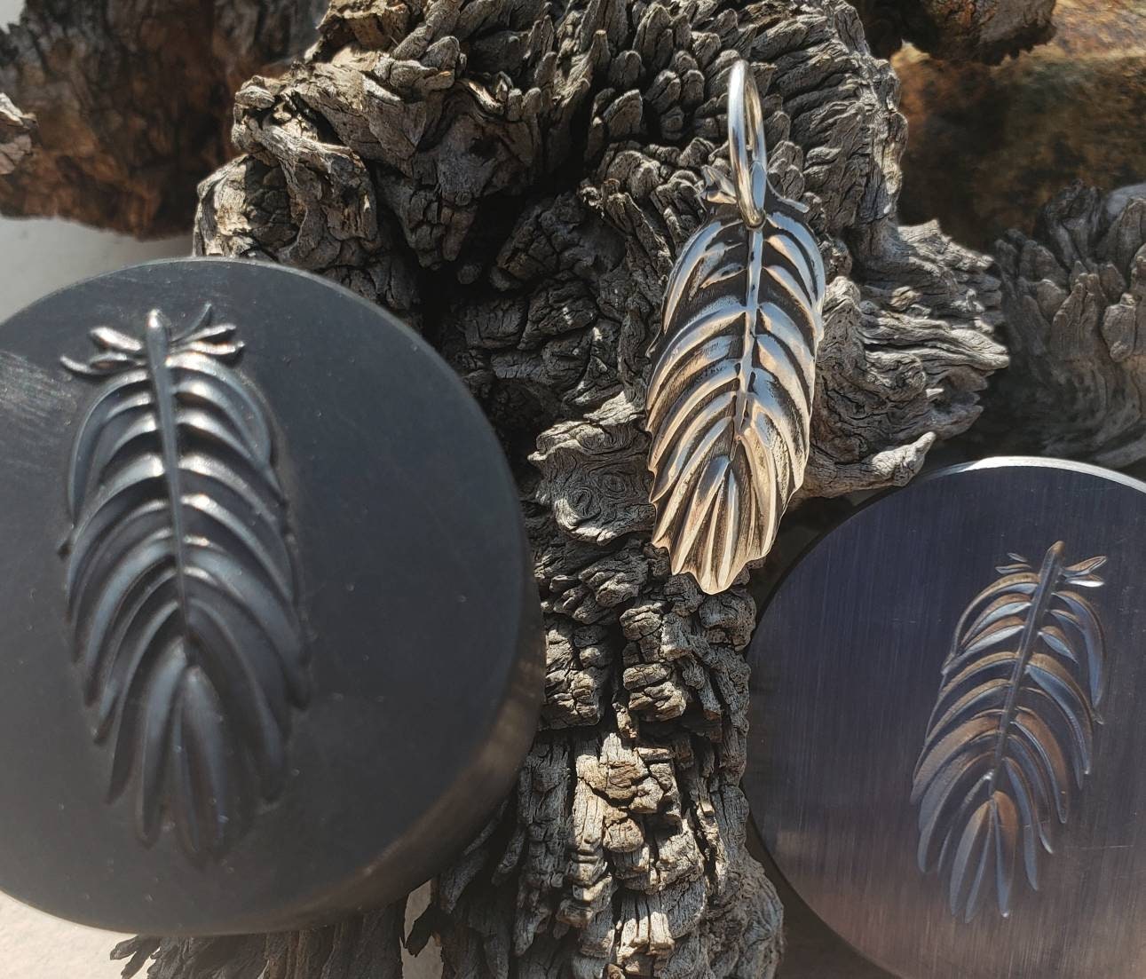 Impression Die - Pluma