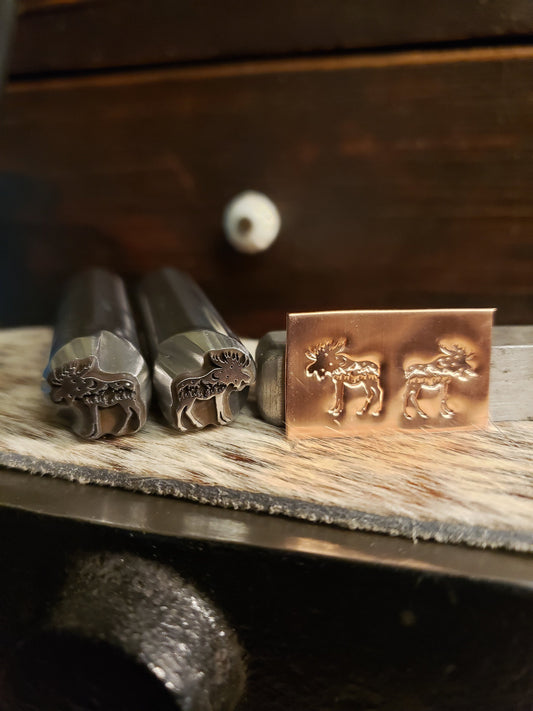 Moose w/Mountains & Trees Metal Stamp