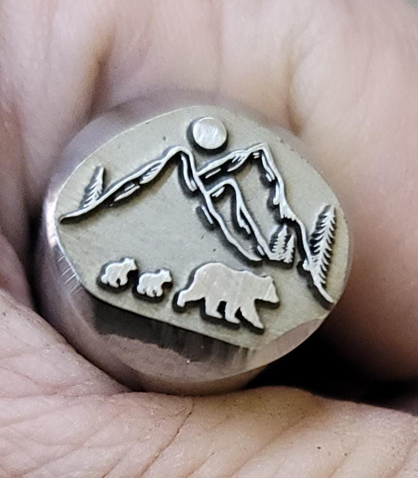 Moonlit Stroll with Mama Metal Stamps
