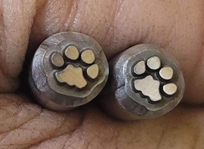 Mountain Lion 1 Paws- Metal Stamps