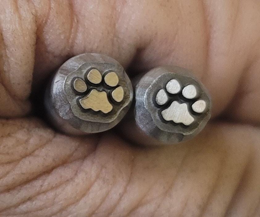 Mountain Lion 1 Paws- Metal Stamps
