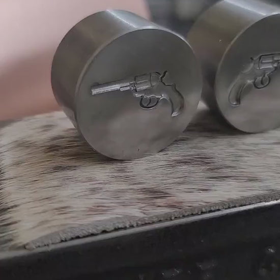 Impression Die Colt Lightning